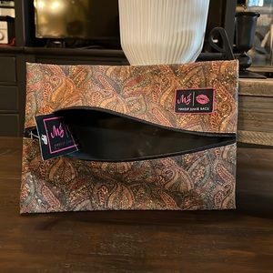 NWT Medium Makeup Junkie Bag